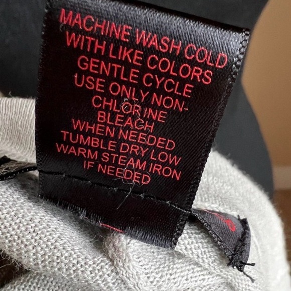 J.J. Basics Light Gray Shrug One Button Cropped Cardigan Sweater Size Medium EUC - Picture 7 of 7